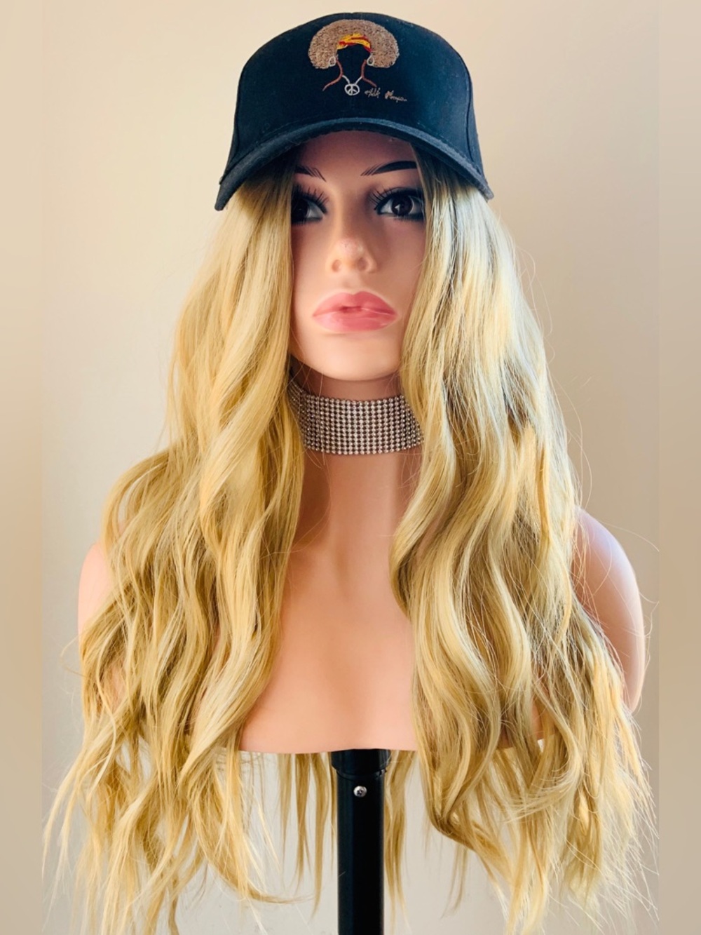 Pretty Ombré Blonde 🖤Put On & Go💛 Premium Fiber Wig-NO FURTHER DISCOUNT🌷